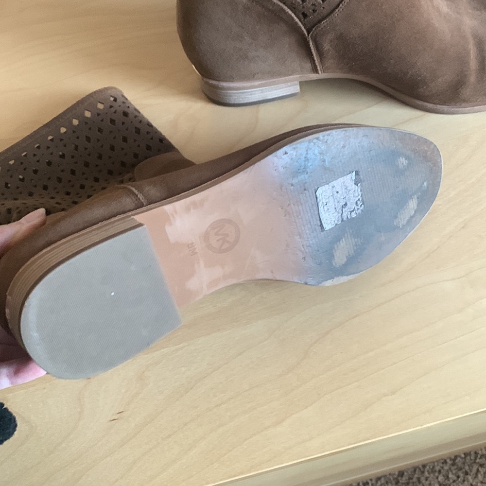 Michael Kors Sunny Bootie - Picture 6 of 6